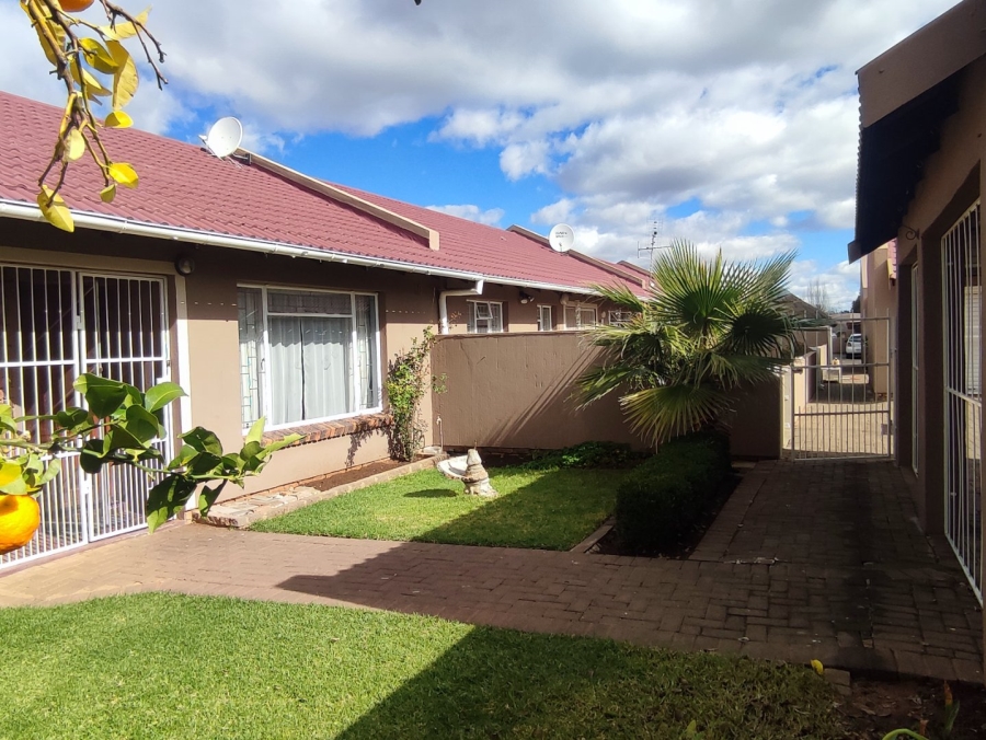 3 Bedroom Property for Sale in Uitsig Free State
